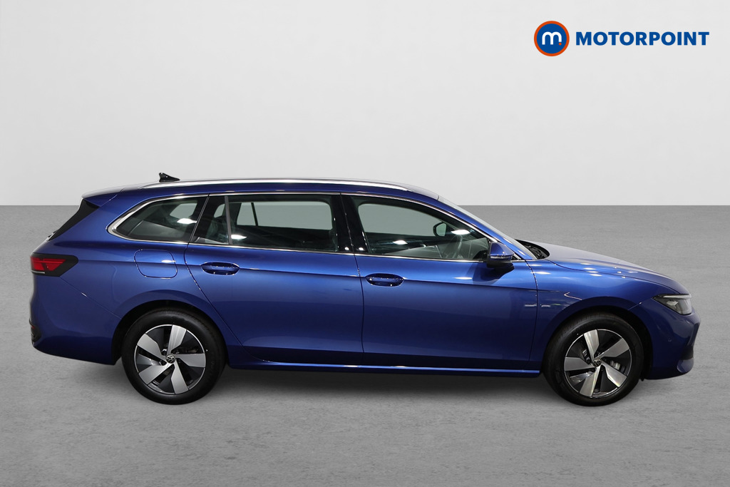 Volkswagen Passat Life Automatic Petrol Plug-In Hybrid Estate - Stock Number (1578146) - Drivers side