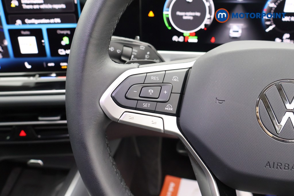 Volkswagen Passat Life Automatic Petrol Plug-In Hybrid Estate - Stock Number (1578151) - 2nd supplementary image