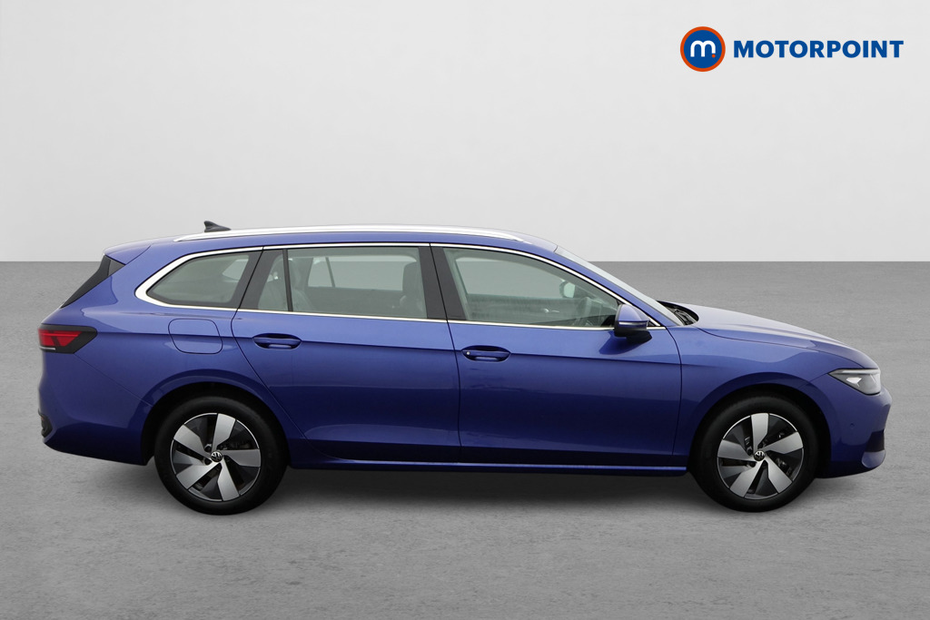 Volkswagen Passat Life Automatic Petrol Plug-In Hybrid Estate - Stock Number (1578151) - Drivers side