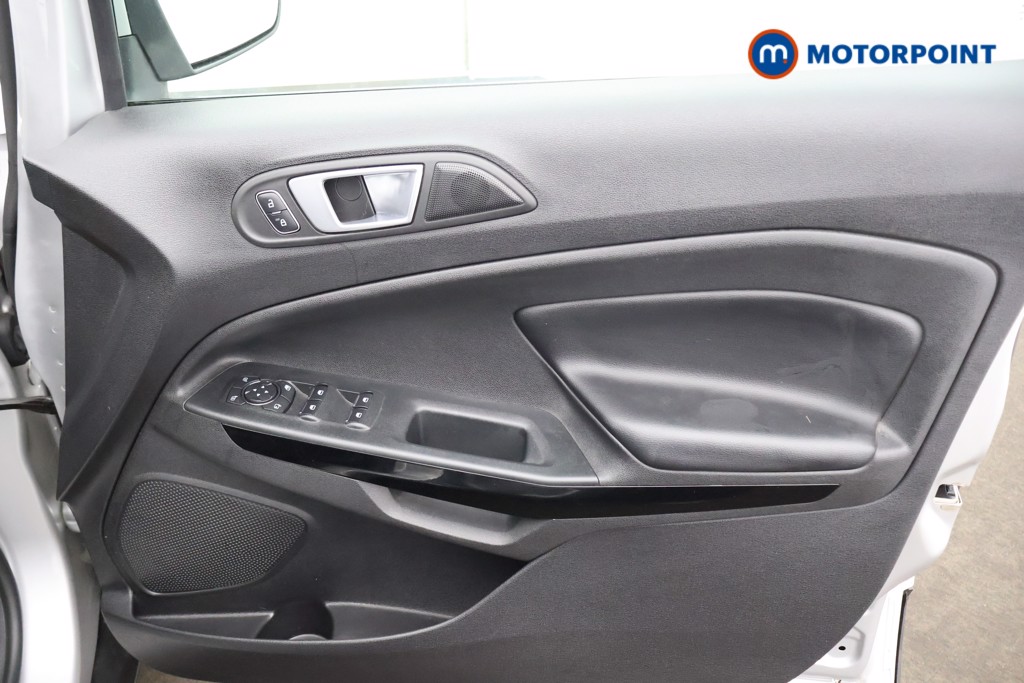 Ford Ecosport Titanium Manual Petrol SUV - Stock Number (1578329) - 9th supplementary image