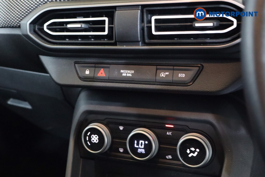 Dacia Jogger Expression Manual Petrol People Carrier - Stock Number (1578399) - 6th supplementary image