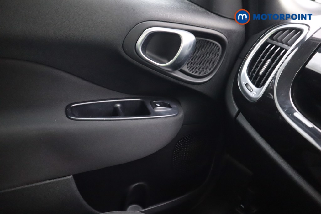 Fiat 500L Urban Manual Petrol Hatchback - Stock Number (1578514) - 12th supplementary image