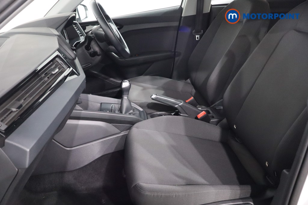 Audi A1 Technik Manual Petrol Hatchback - Stock Number (1578735) - 4th supplementary image