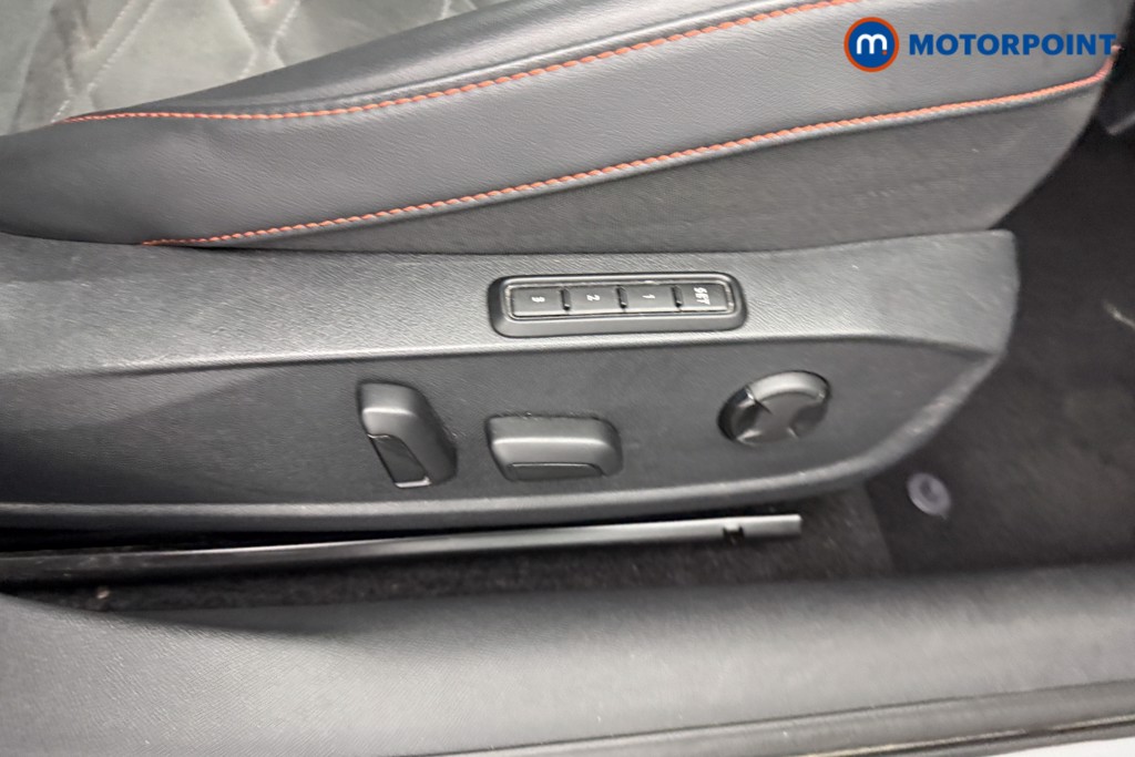 Seat Leon Fr Sport Manual Petrol Hatchback - Stock Number (1578753) - 18th supplementary image