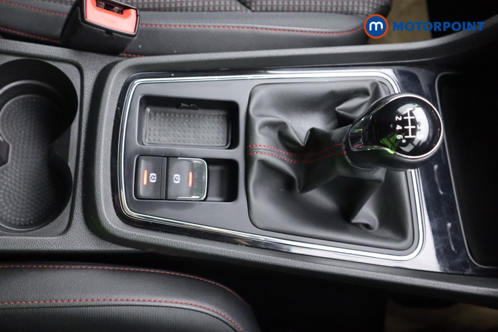 Seat Leon FR Manual Petrol Hatchback - Stock Number (1578850) - 4th supplementary image