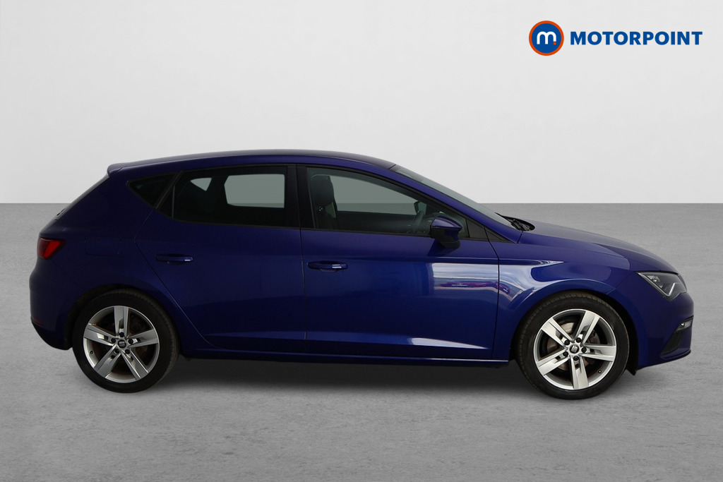 Seat Leon FR Manual Petrol Hatchback - Stock Number (1578850) - Drivers side