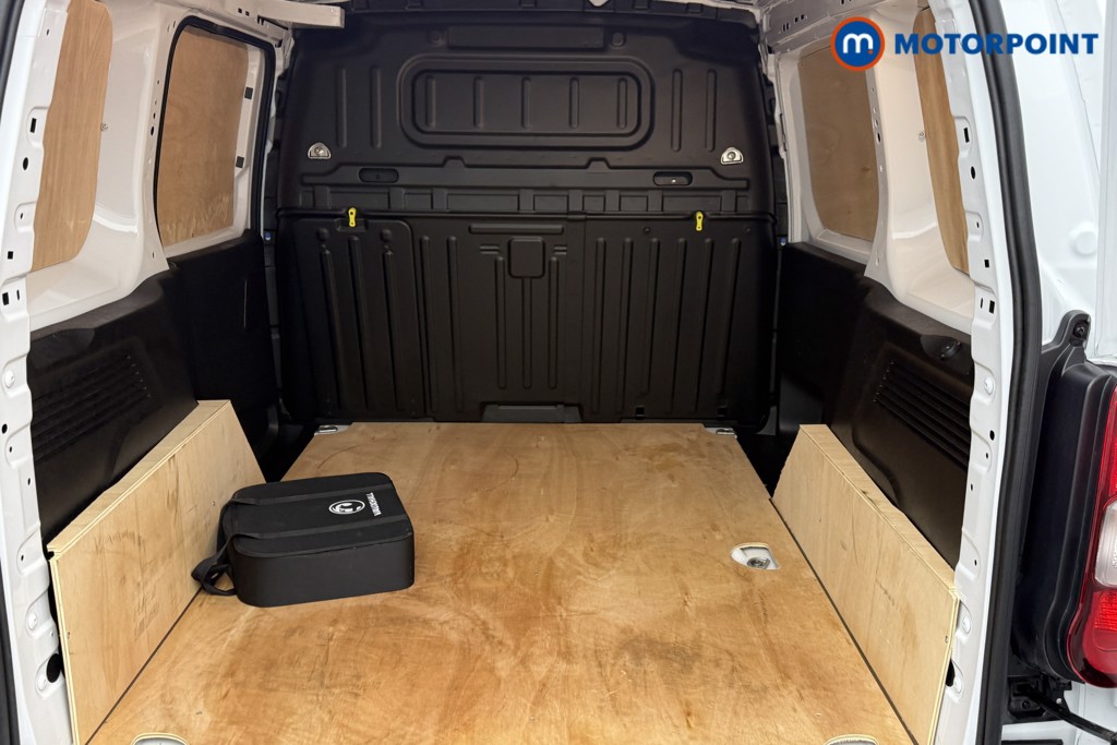 Vauxhall Combo Cargo PRO Automatic Electric Panel Van - Stock Number (1579638) - 18th supplementary image