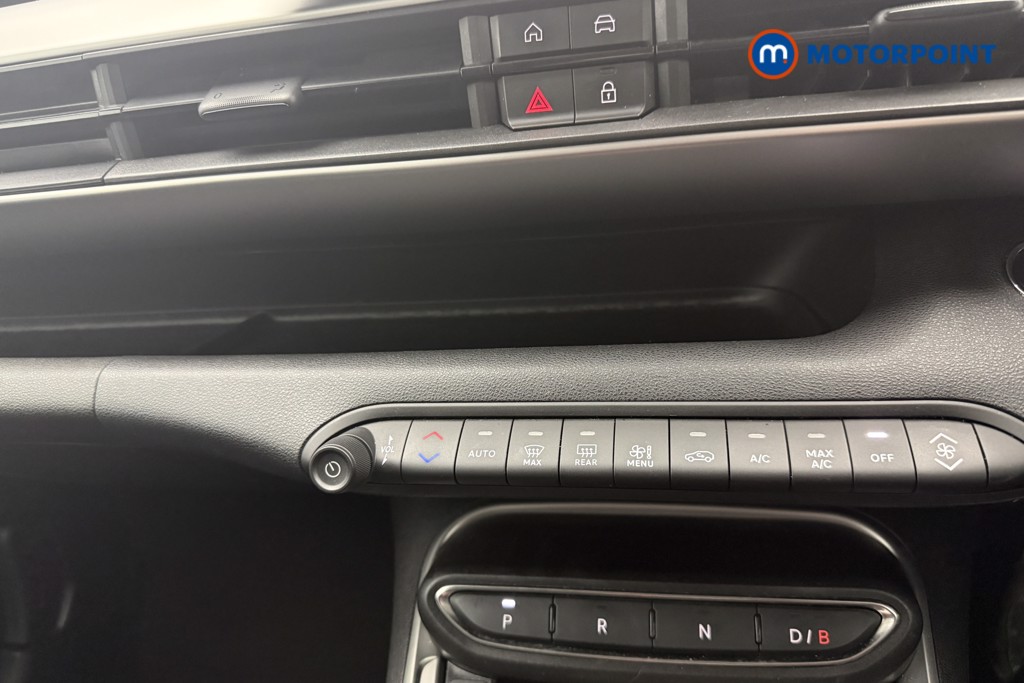 Jeep Avenger Summit Automatic Electric SUV - Stock Number (1579716) - 10th supplementary image