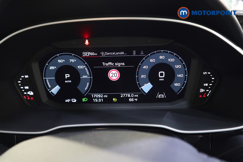 Audi Q3 Technik Automatic Petrol Plug-In Hybrid SUV - Stock Number (1579737) - 5th supplementary image