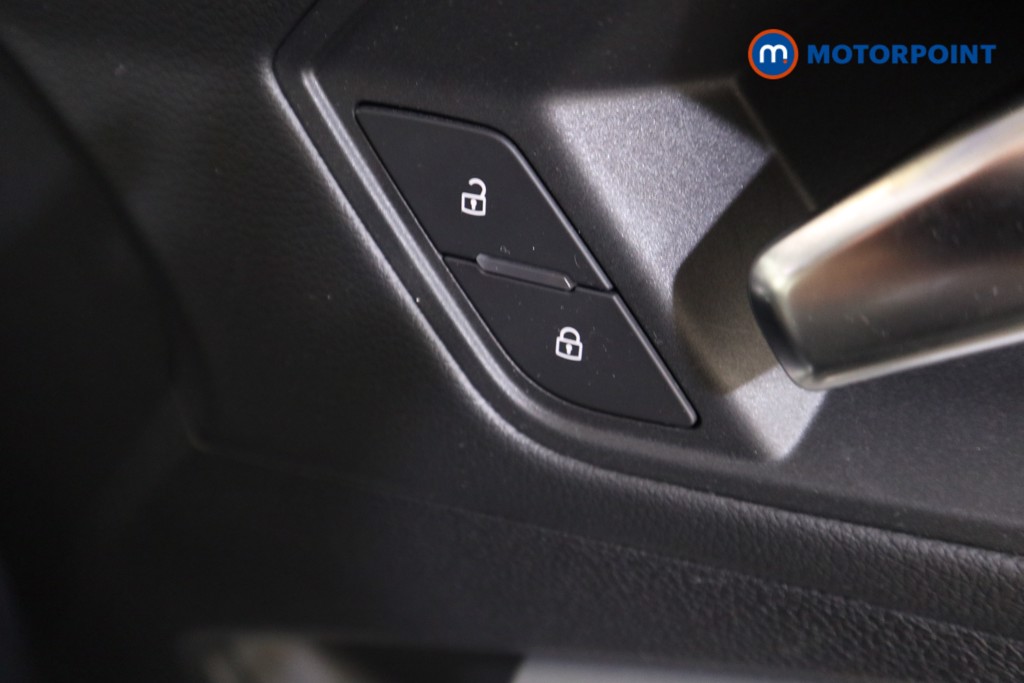 Audi Q3 Technik Automatic Petrol Plug-In Hybrid SUV - Stock Number (1579737) - 10th supplementary image