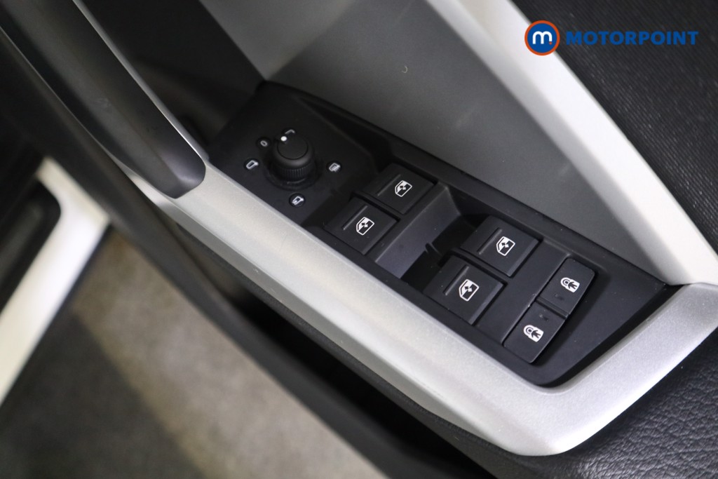 Audi Q3 Technik Automatic Petrol Plug-In Hybrid SUV - Stock Number (1579737) - 11th supplementary image