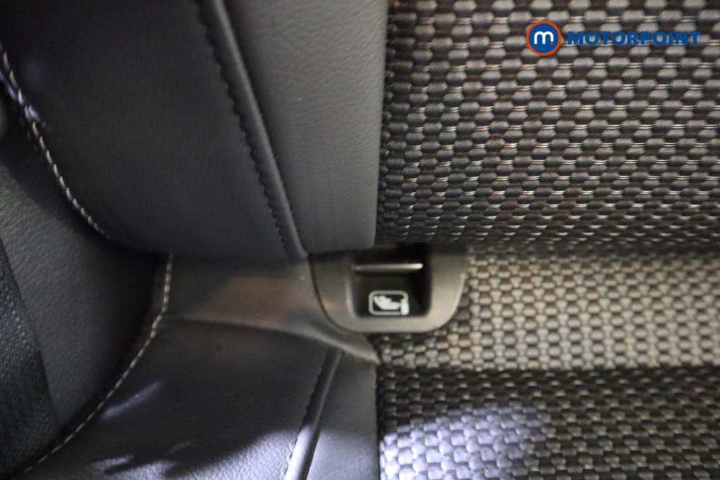 Suzuki S-Cross Ultra Automatic Petrol-Electric Hybrid SUV - Stock Number (1579765) - 30th supplementary image
