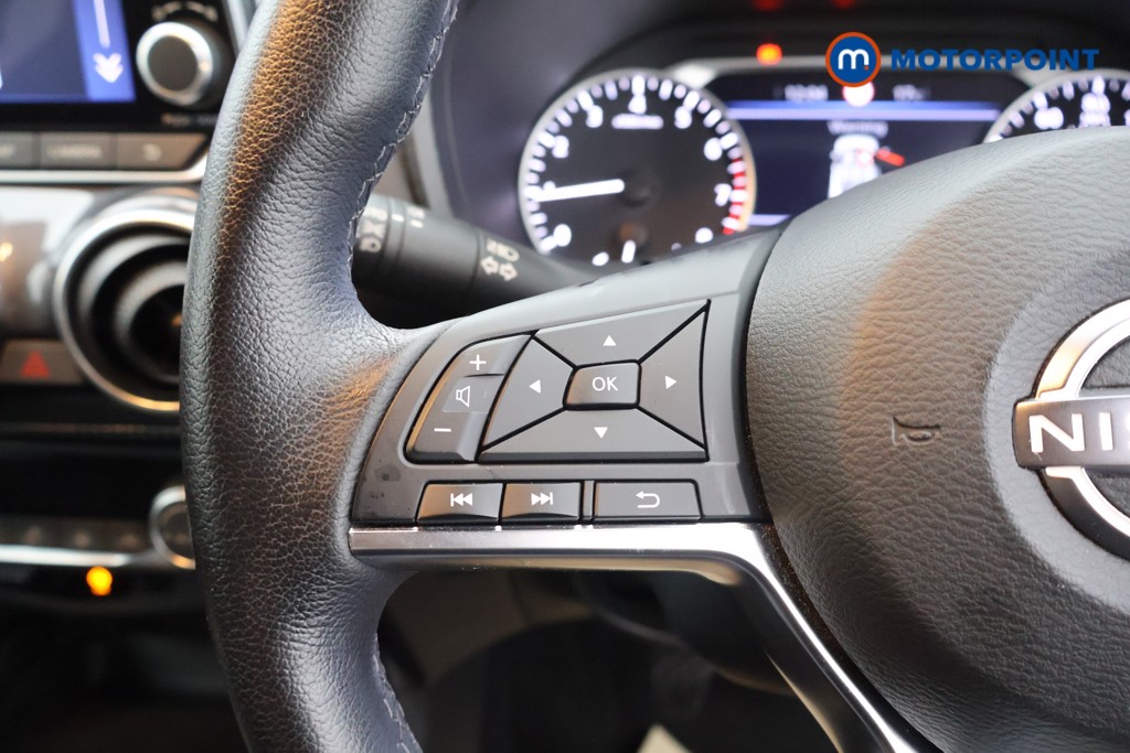 Nissan Juke N-Connecta Manual Petrol SUV - Stock Number (1580154) - 2nd supplementary image
