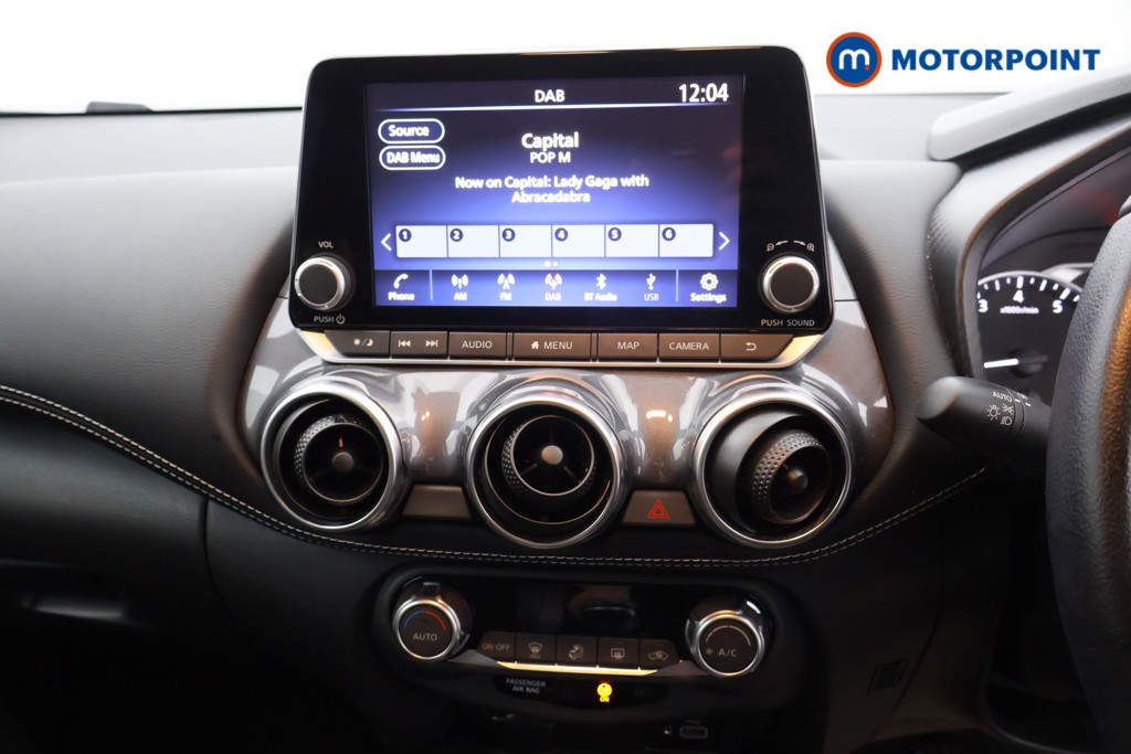 Nissan Juke N-Connecta Manual Petrol SUV - Stock Number (1580154) - 5th supplementary image