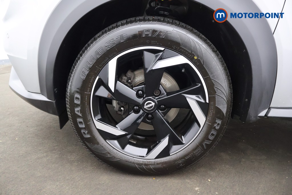 Nissan Juke N-Connecta Manual Petrol SUV - Stock Number (1580154) - 18th supplementary image