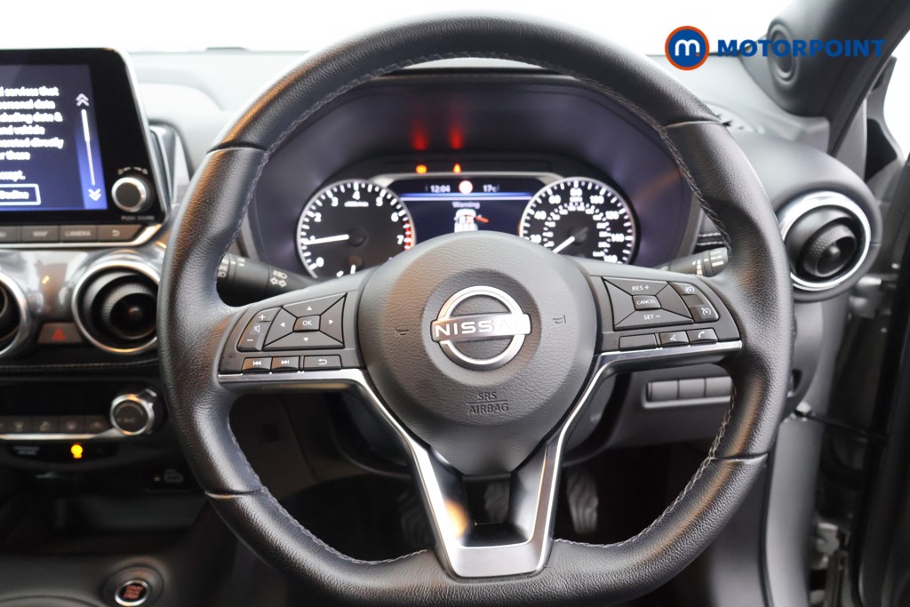 Nissan Juke N-Connecta Manual Petrol SUV - Stock Number (1580154) - 1st supplementary image