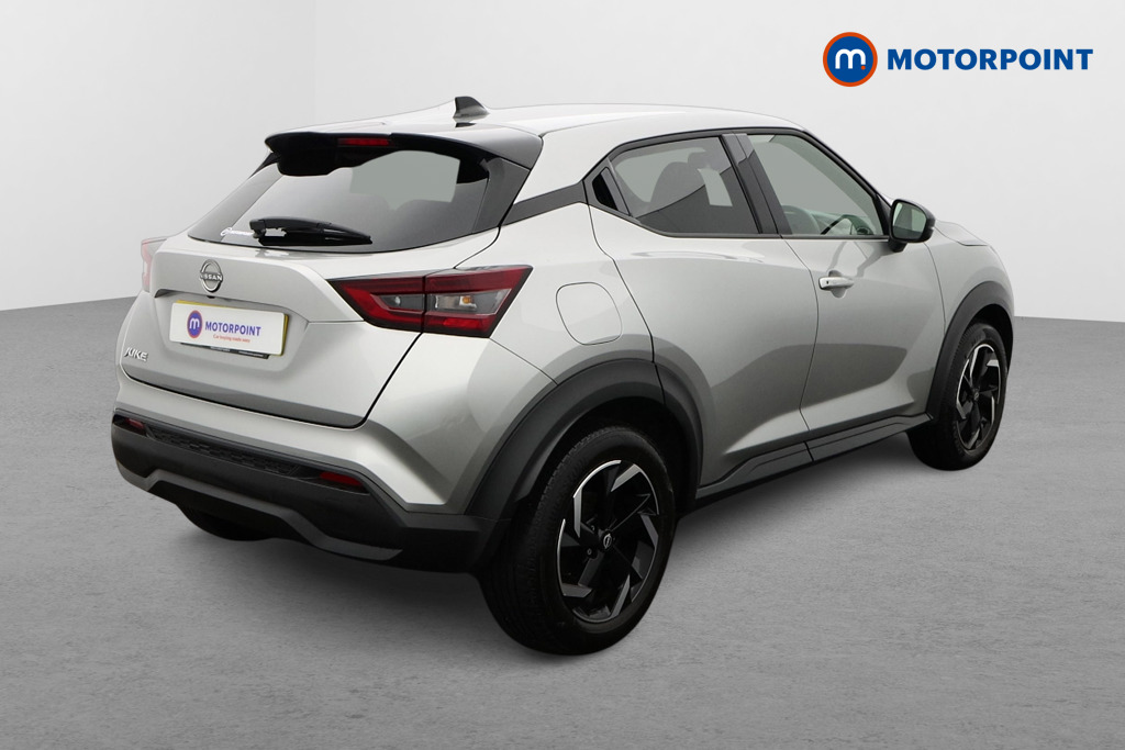 Nissan Juke N-Connecta Manual Petrol SUV - Stock Number (1580154) - Drivers side rear corner