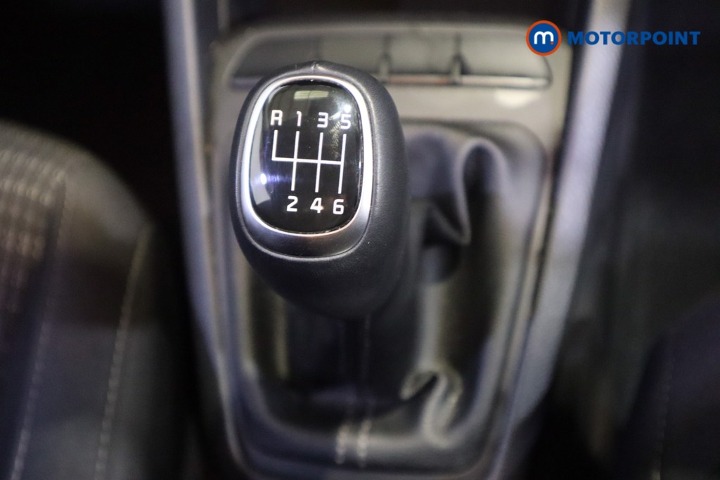 KIA Stonic 2 Manual Petrol SUV - Stock Number (1580329) - 5th supplementary image