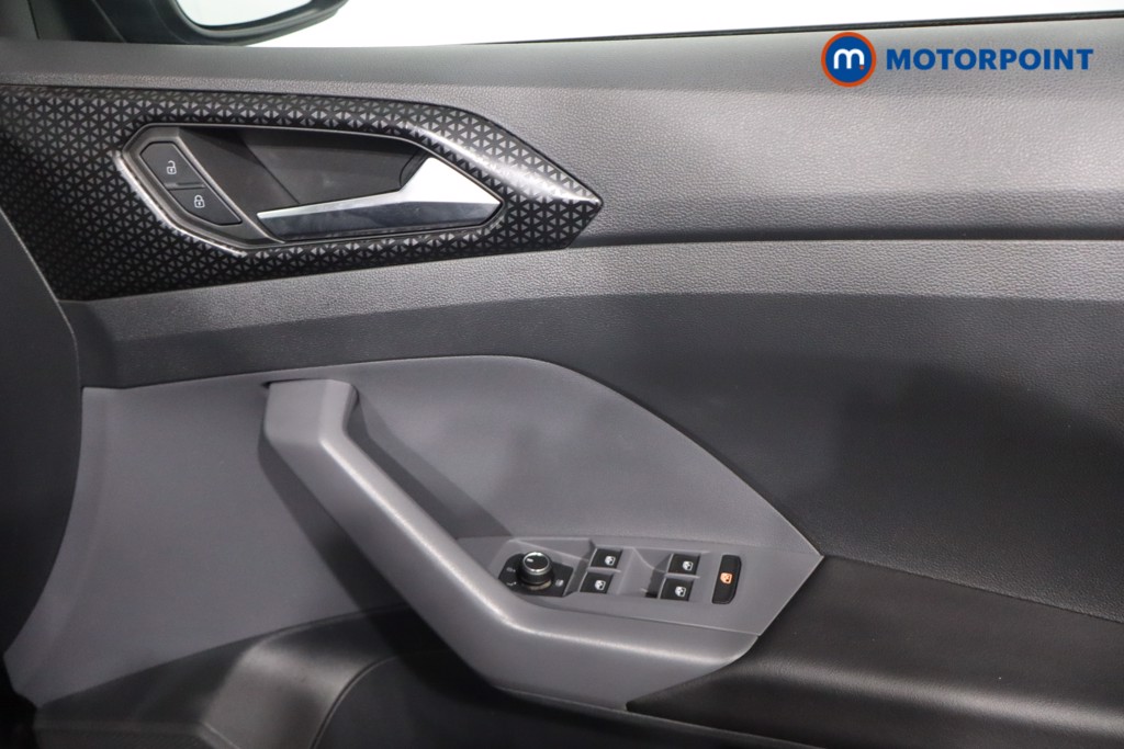 Volkswagen T-Cross SEL Manual Petrol SUV - Stock Number (1580455) - 22nd supplementary image
