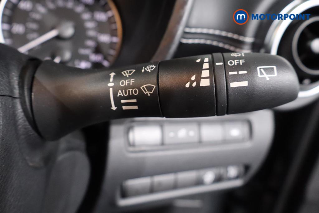 Nissan Juke N-Connecta Manual Petrol SUV - Stock Number (1580670) - 12th supplementary image