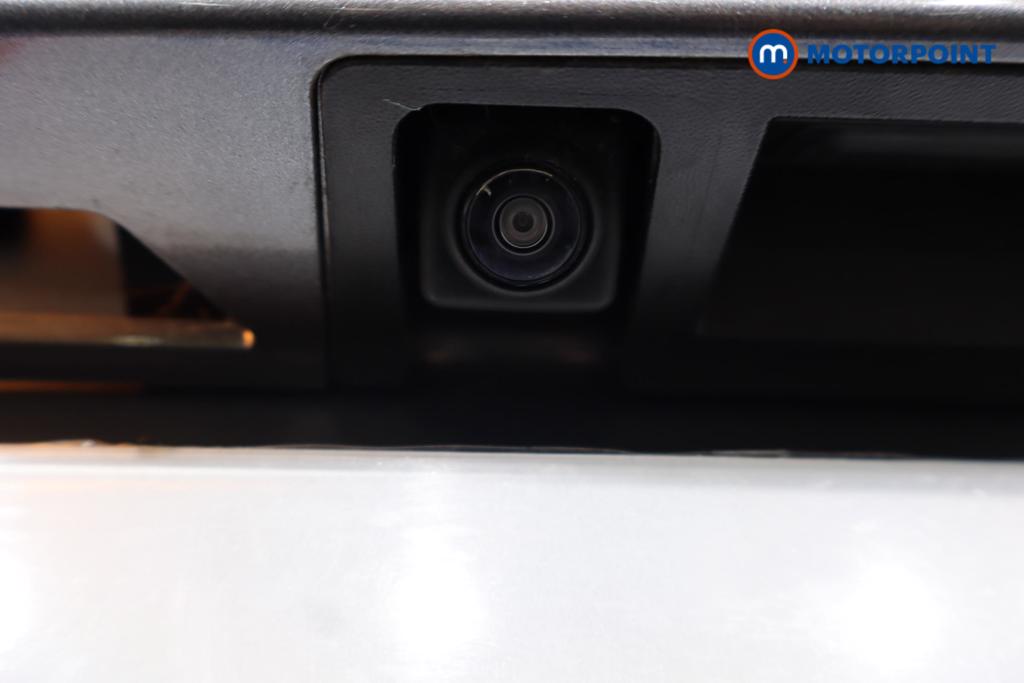Nissan Juke N-Connecta Manual Petrol SUV - Stock Number (1580670) - 20th supplementary image
