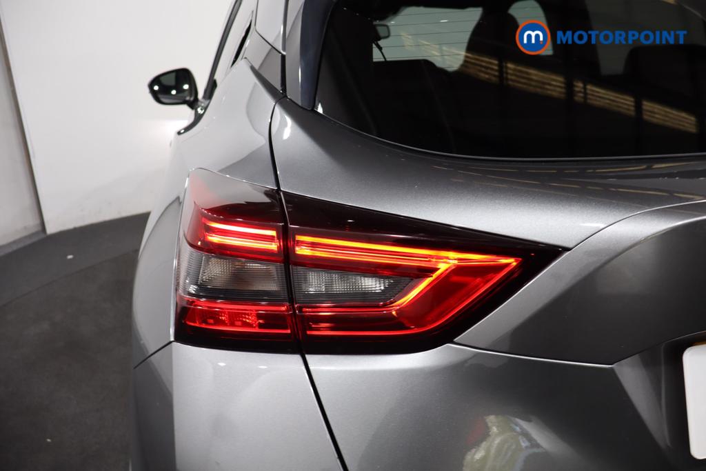 Nissan Juke N-Connecta Manual Petrol SUV - Stock Number (1580670) - 25th supplementary image