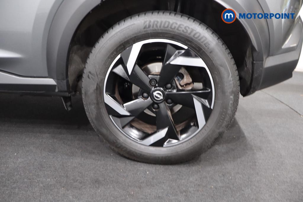 Nissan Juke N-Connecta Manual Petrol SUV - Stock Number (1580670) - 32nd supplementary image