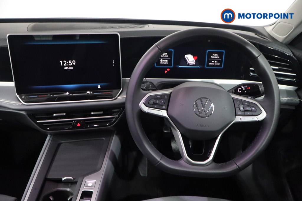 Volkswagen Passat Life Automatic Petrol Plug-In Hybrid Estate - Stock Number (1580783) - 3rd supplementary image