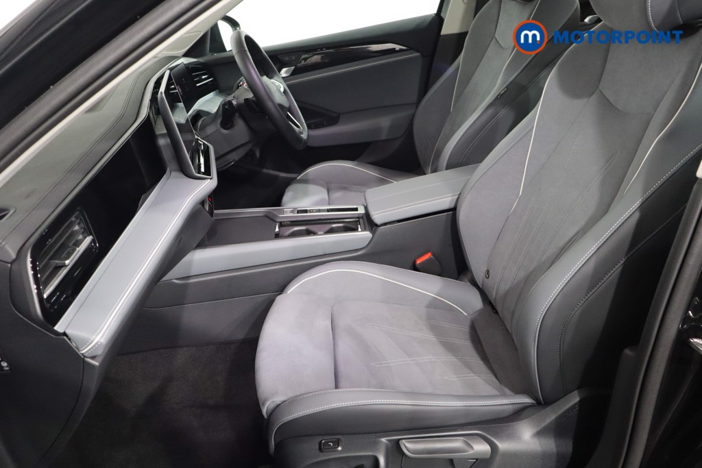 Volkswagen Passat Life Automatic Petrol Plug-In Hybrid Estate - Stock Number (1580783) - 4th supplementary image