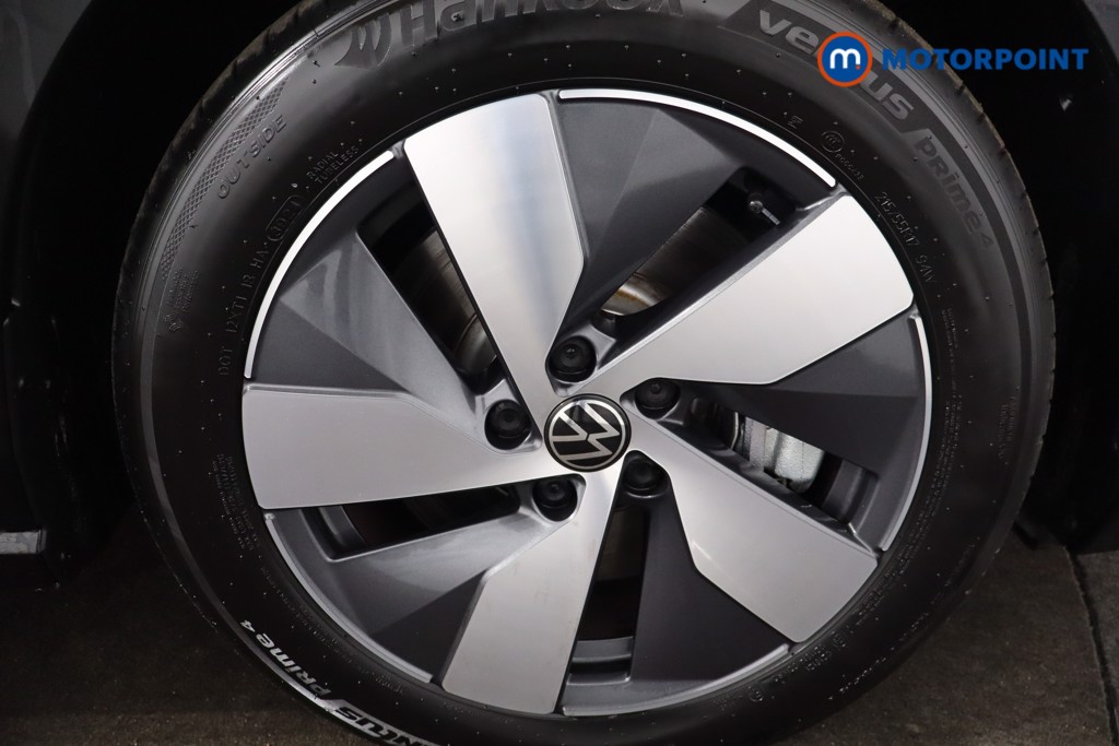 Volkswagen Passat Life Automatic Petrol Plug-In Hybrid Estate - Stock Number (1580783) - 10th supplementary image