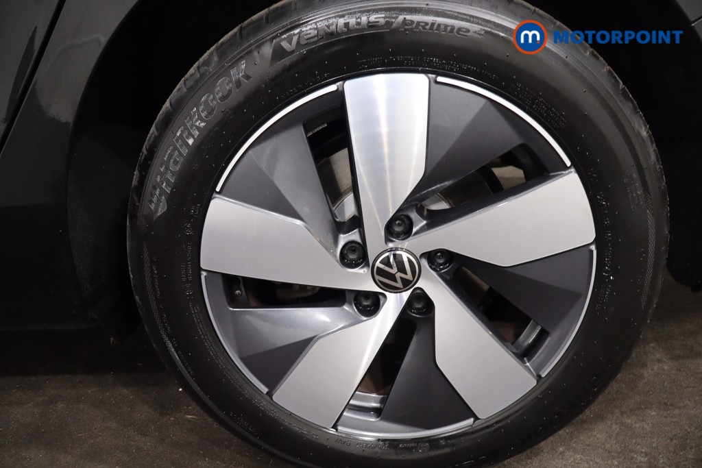 Volkswagen Passat Life Automatic Petrol Plug-In Hybrid Estate - Stock Number (1580783) - 12th supplementary image