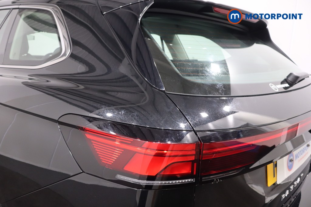 Volkswagen Passat Life Automatic Petrol Plug-In Hybrid Estate - Stock Number (1580783) - 32nd supplementary image