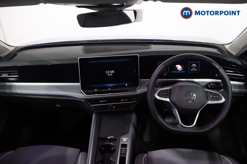 Volkswagen Passat Life Automatic Petrol Plug-In Hybrid Estate - Stock Number (1580783) - 1st supplementary image