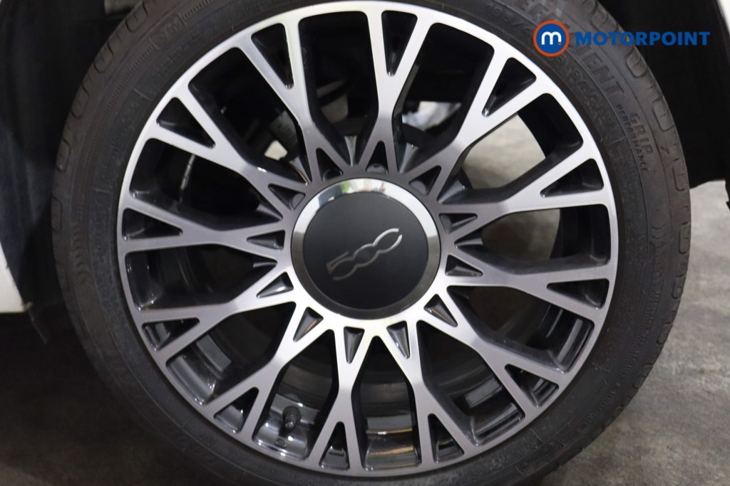 Fiat 500 TOP Manual Petrol-Electric Hybrid Hatchback - Stock Number (1580840) - 16th supplementary image