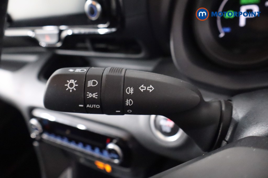 Toyota Yaris Gr Sport Automatic Petrol-Electric Hybrid Hatchback - Stock Number (1581490) - 17th supplementary image