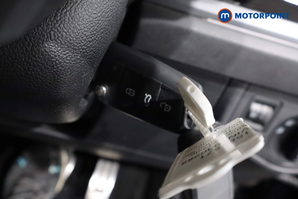 Volkswagen Taigo R-Line Automatic Petrol SUV - Stock Number (1581571) - 13th supplementary image