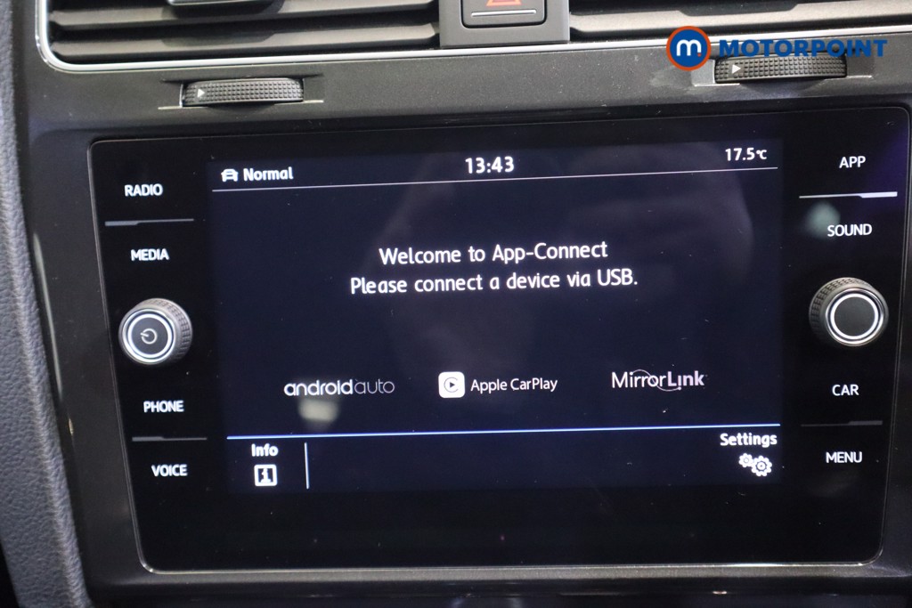 Volkswagen Golf SE Manual Petrol Hatchback - Stock Number (1581812) - 2nd supplementary image