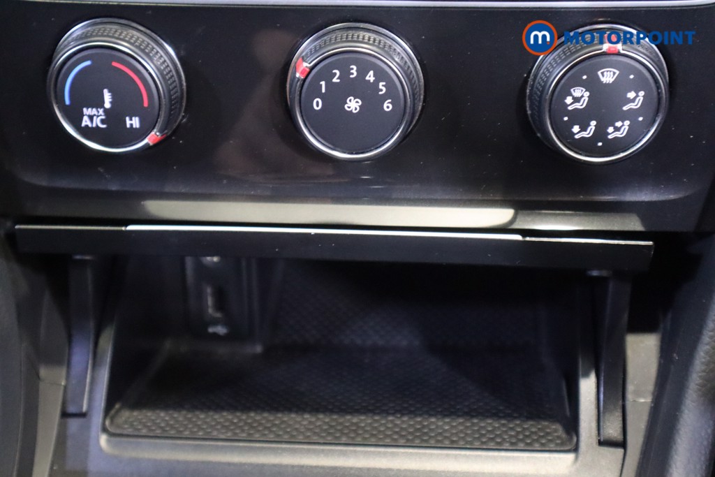 Volkswagen Golf SE Manual Petrol Hatchback - Stock Number (1581812) - 20th supplementary image