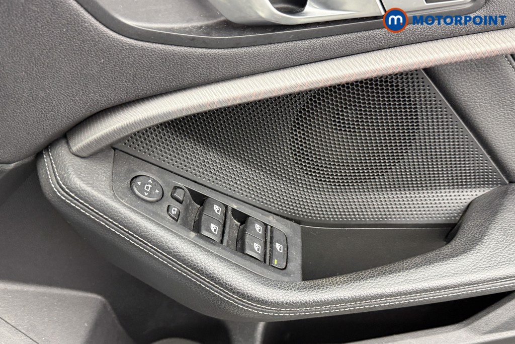 BMW 1 Series M Sport Automatic Diesel Hatchback - Stock Number (1581960) - 19th supplementary image