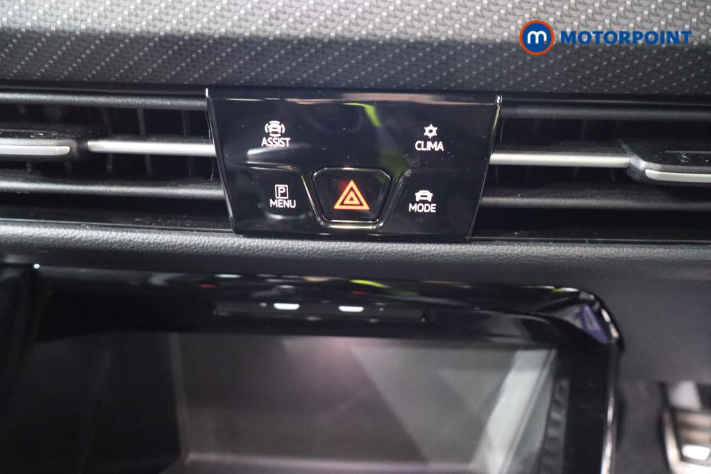 Volkswagen Golf R-Line Manual Petrol Hatchback - Stock Number (1582020) - 4th supplementary image