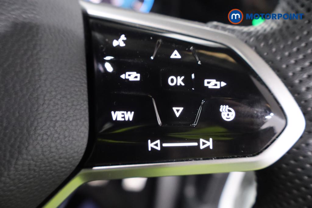Volkswagen Golf R-Line Manual Petrol Hatchback - Stock Number (1582020) - 8th supplementary image