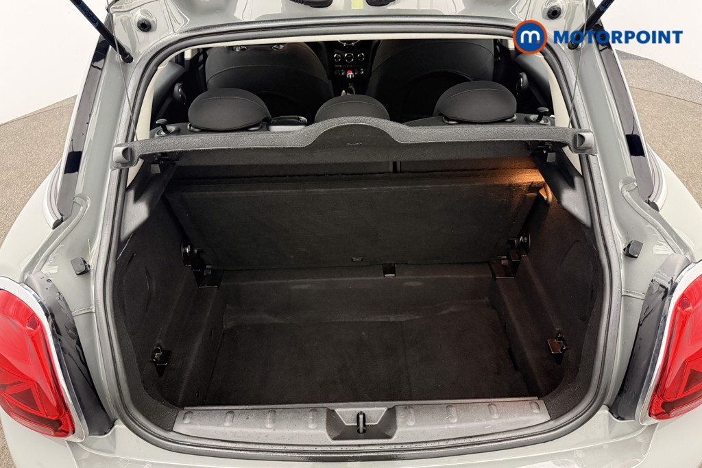 Mini Hatchback Cooper Manual Petrol Hatchback - Stock Number (1540736) - 9th supplementary image