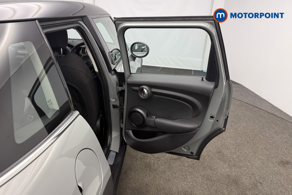 Mini Hatchback Cooper Manual Petrol Hatchback - Stock Number (1540736) - 12th supplementary image