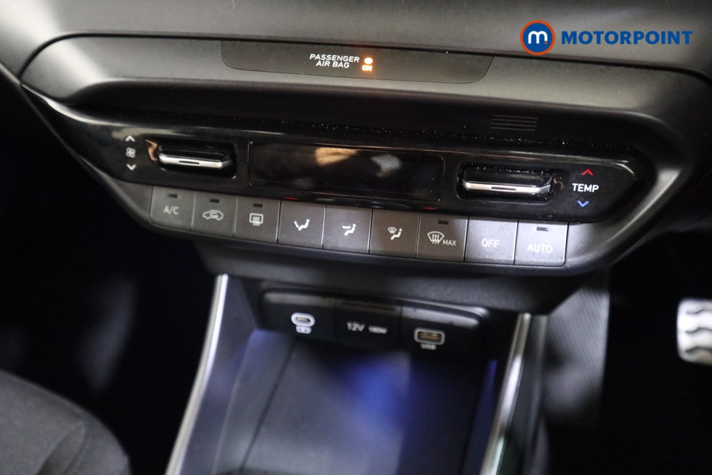 Hyundai Bayon Premium Manual Petrol SUV - Stock Number (1554063) - 7th supplementary image