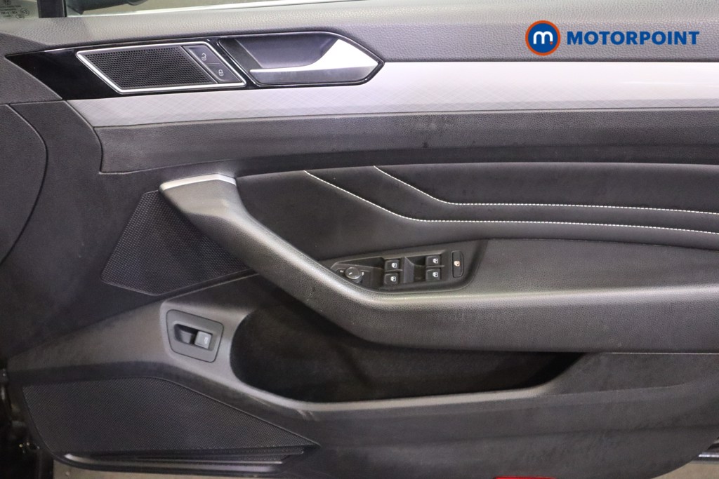 Volkswagen Passat SEL Automatic Petrol Saloon - Stock Number (1566426) - 13th supplementary image