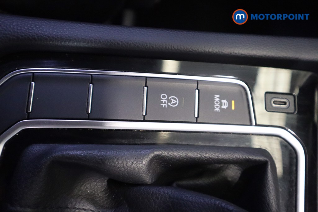 Volkswagen Passat SEL Automatic Petrol Saloon - Stock Number (1566426) - 23rd supplementary image