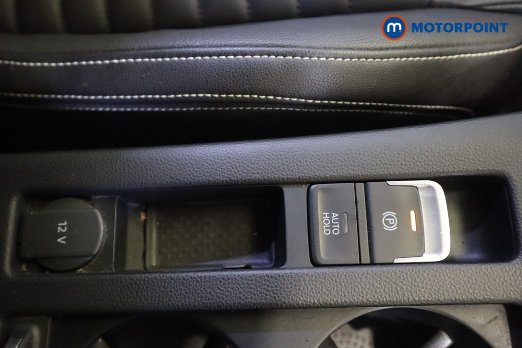 Volkswagen Passat SEL Automatic Petrol Saloon - Stock Number (1566426) - 25th supplementary image