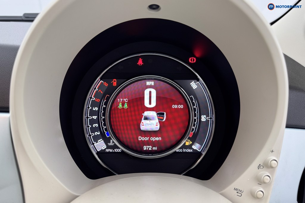 Fiat 500 TOP Manual Petrol-Electric Hybrid Hatchback - Stock Number (1566886) - 9th supplementary image