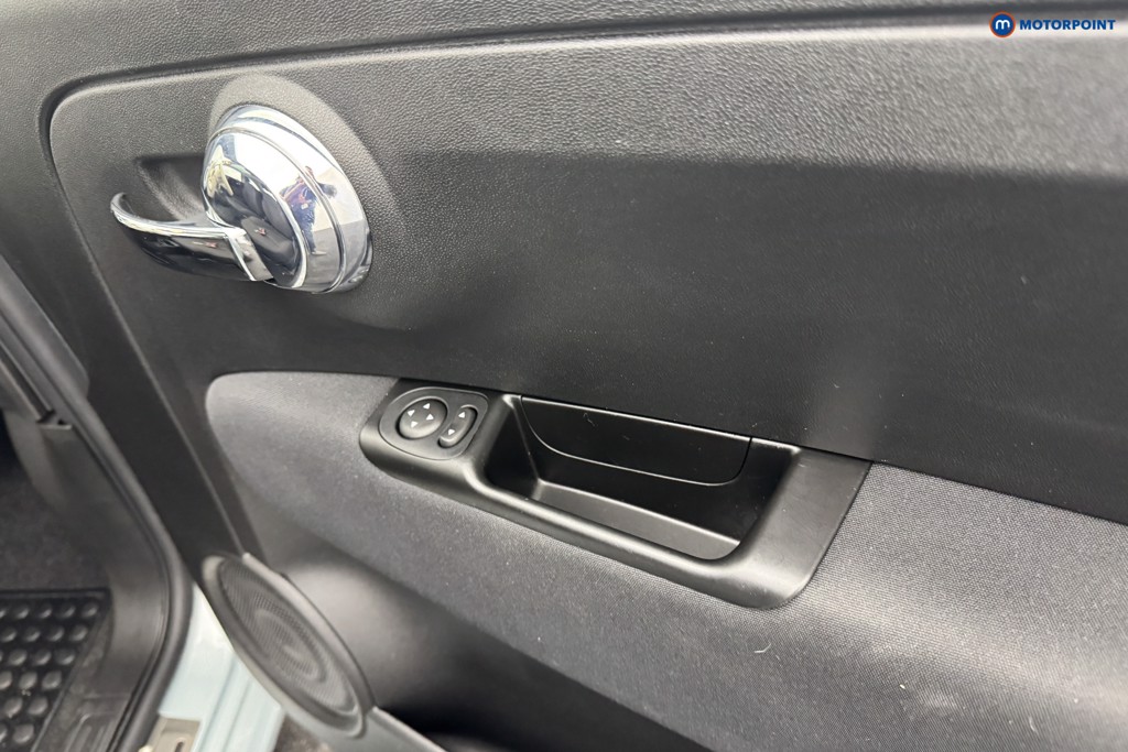 Fiat 500 TOP Manual Petrol-Electric Hybrid Hatchback - Stock Number (1566886) - 21st supplementary image