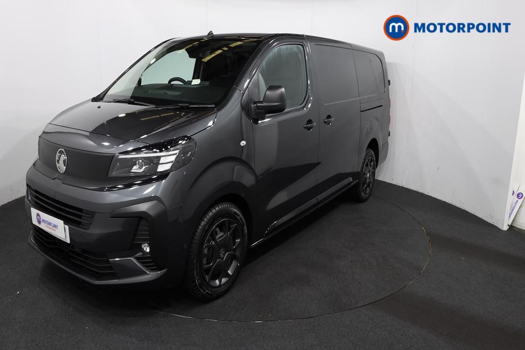 Vauxhall Vivaro PRO Manual Diesel Panel Van - Stock Number (1567206) - Passenger side front corner